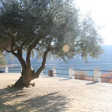 Centro De Ocio Alua Casa Rural Iznajar Lago De Andalucia 외부 사진